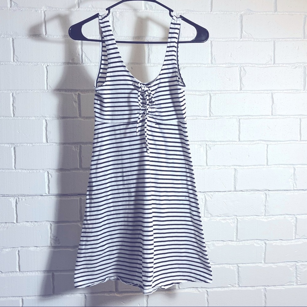 Aeropostale black and white dress size extra small